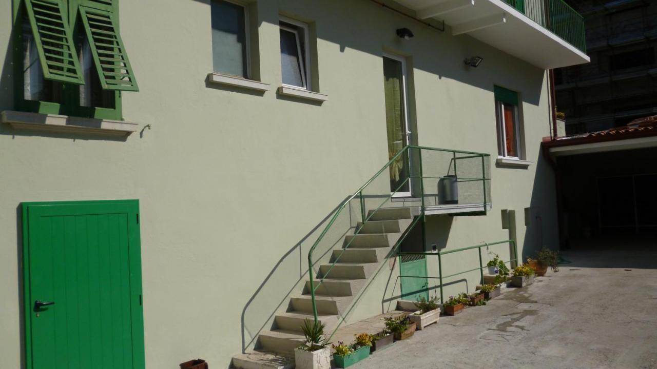 Gorizia Vacanze Appartamento In Villa Con Parcheggio Екстер'єр фото